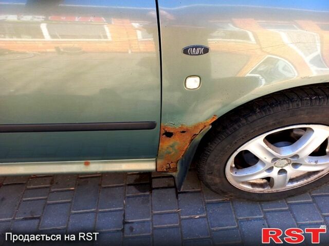Шкода Октавия 2003 в Николаеве на Automoto.ua Зеленый Шкода Октавия, объемом двигателя 1.6 л и пробегом 250 тыс. км за 2600 $, фото 4 на Automoto.ua