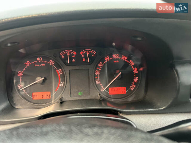 Зеленый Шкода Октавия, объемом двигателя 1.6 л и пробегом 253 тыс. км за 3450 $, фото 17 на Automoto.ua