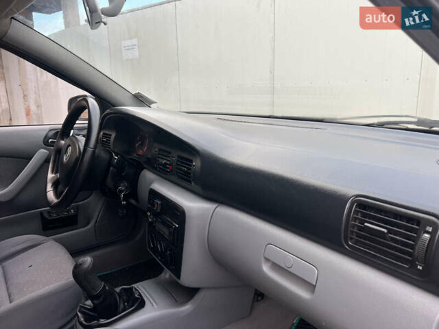 Зеленый Шкода Октавия, объемом двигателя 1.6 л и пробегом 253 тыс. км за 3450 $, фото 20 на Automoto.ua