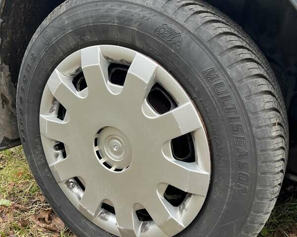 Зеленый Шкода Октавия, объемом двигателя 1.9 л и пробегом 369 тыс. км за 1850 $, фото 6 на Automoto.ua