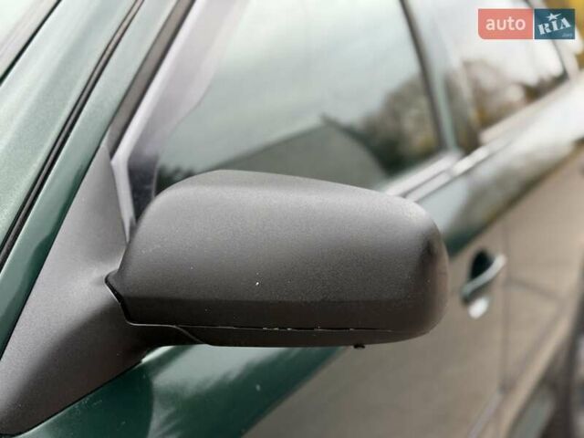 Зеленый Шкода Октавия, объемом двигателя 1.78 л и пробегом 280 тыс. км за 2900 $, фото 5 на Automoto.ua