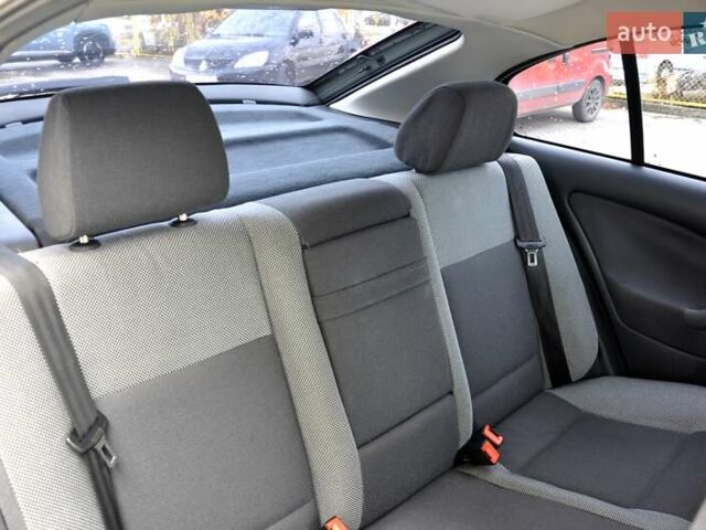 Зеленый Шкода Октавия, объемом двигателя 2 л и пробегом 200 тыс. км за 3800 $, фото 23 на Automoto.ua