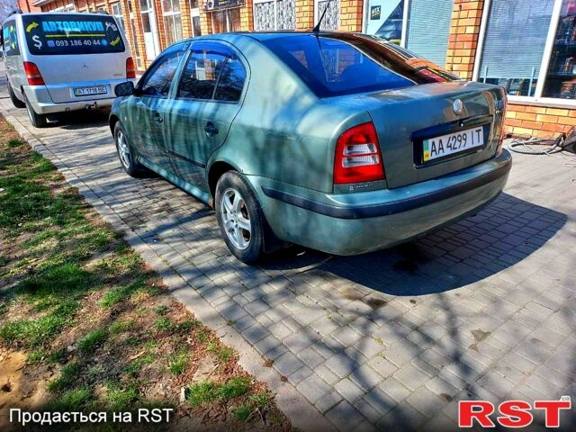 Шкода Октавия 2003 в Николаеве на Automoto.ua Зеленый Шкода Октавия, объемом двигателя 1.6 л и пробегом 250 тыс. км за 2600 $, фото 5 на Automoto.ua