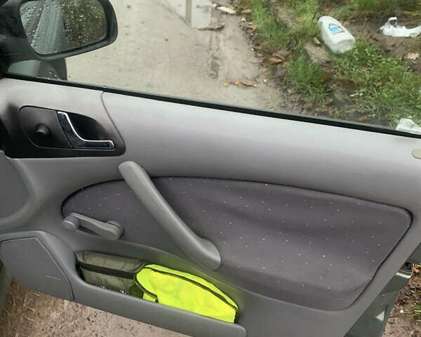 Зеленый Шкода Октавия, объемом двигателя 1.6 л и пробегом 174 тыс. км за 3600 $, фото 6 на Automoto.ua