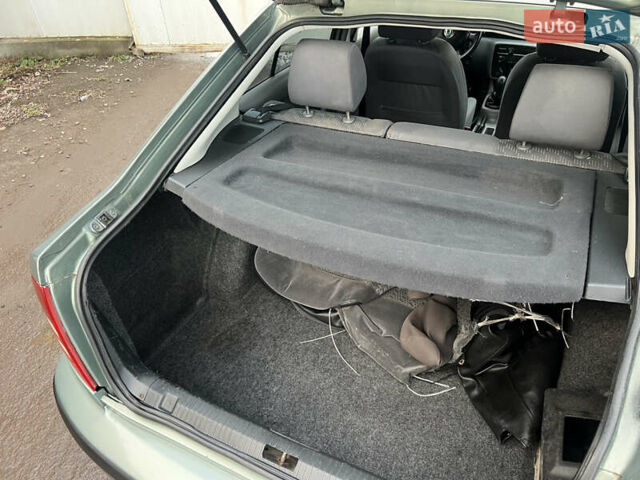 Зеленый Шкода Октавия, объемом двигателя 1.6 л и пробегом 253 тыс. км за 3450 $, фото 26 на Automoto.ua