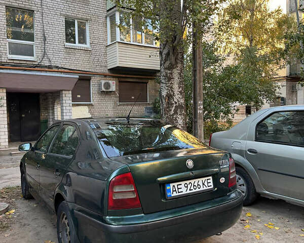 Шкода Октавія 2003 у Дніпро (Дніпропетровську) на Automoto.ua Зелений Шкода Октавія, об'ємом двигуна 1.9 л та пробігом 476 тис. км за 3000 $, фото 3 на Automoto.ua