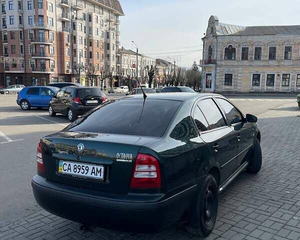 Зеленый Шкода Октавия, объемом двигателя 1.6 л и пробегом 292 тыс. км за 4200 $, фото 4 на Automoto.ua