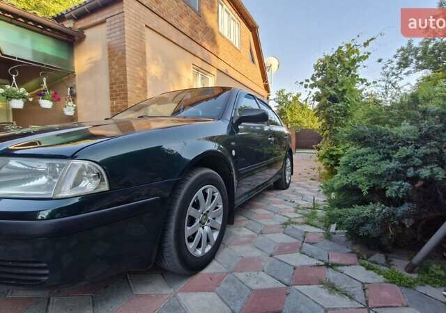 Зеленый Шкода Октавия, объемом двигателя 1.6 л и пробегом 315 тыс. км за 5500 $, фото 5 на Automoto.ua