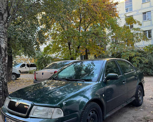 Шкода Октавія 2003 у Дніпро (Дніпропетровську) на Automoto.ua Зелений Шкода Октавія, об'ємом двигуна 1.9 л та пробігом 476 тис. км за 3000 $, фото 2 на Automoto.ua