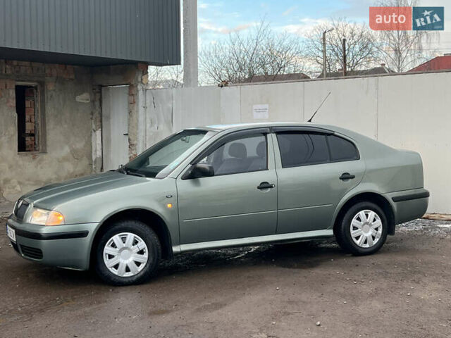 Зеленый Шкода Октавия, объемом двигателя 1.6 л и пробегом 253 тыс. км за 3450 $, фото 10 на Automoto.ua