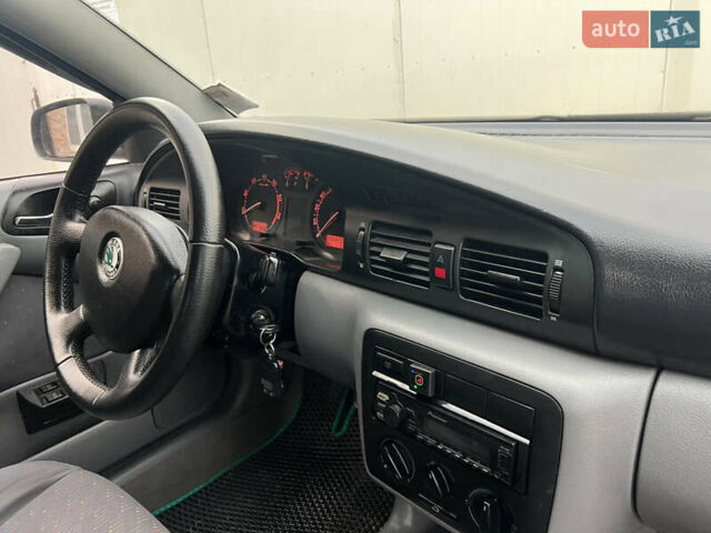 Зеленый Шкода Октавия, объемом двигателя 1.6 л и пробегом 253 тыс. км за 3450 $, фото 19 на Automoto.ua