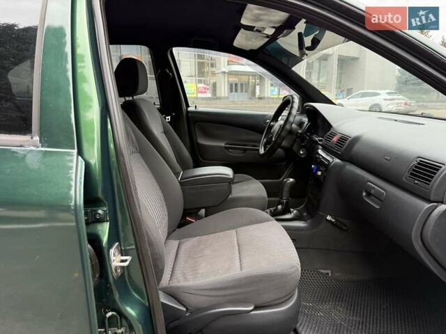 Зеленый Шкода Октавия, объемом двигателя 1.78 л и пробегом 280 тыс. км за 2900 $, фото 27 на Automoto.ua