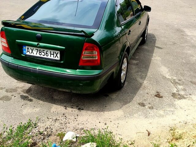 Зеленый Шкода Октавия, объемом двигателя 1.8 л и пробегом 291 тыс. км за 5300 $, фото 2 на Automoto.ua