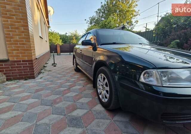 Зеленый Шкода Октавия, объемом двигателя 1.6 л и пробегом 315 тыс. км за 5500 $, фото 4 на Automoto.ua