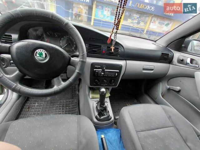 Зеленый Шкода Октавия, объемом двигателя 1.6 л и пробегом 236 тыс. км за 3535 $, фото 5 на Automoto.ua