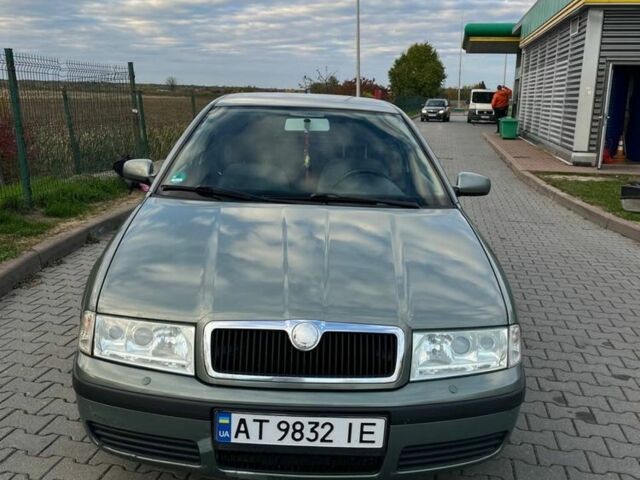 Зеленый Шкода Октавия, объемом двигателя 2 л и пробегом 190 тыс. км за 4000 $, фото 2 на Automoto.ua