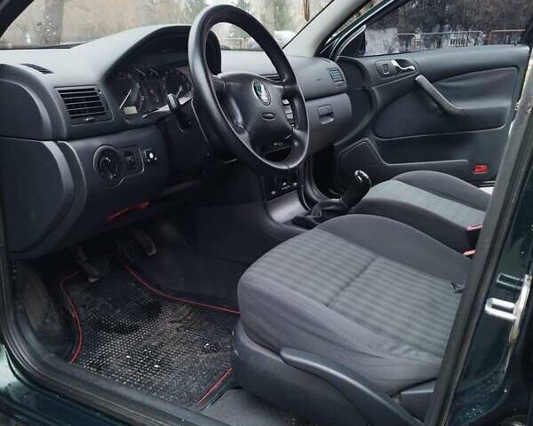 Зеленый Шкода Октавия, объемом двигателя 1.6 л и пробегом 256 тыс. км за 3850 $, фото 8 на Automoto.ua