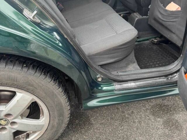 Зелений Шкода Октавія, об'ємом двигуна 2 л та пробігом 300 тис. км за 4500 $, фото 7 на Automoto.ua