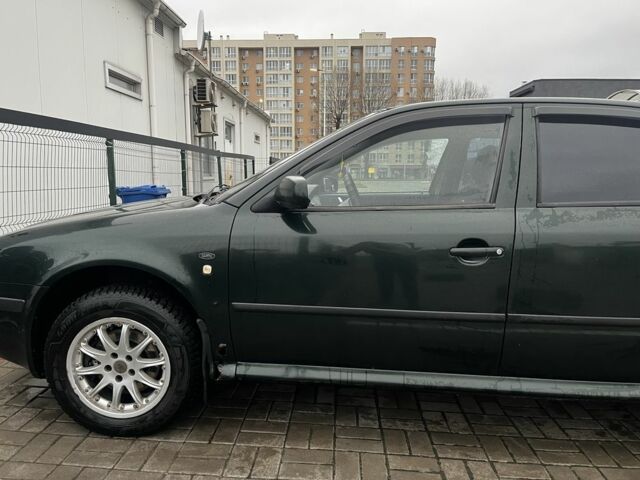 Зелений Шкода Октавія, об'ємом двигуна 2 л та пробігом 375 тис. км за 3187 $, фото 3 на Automoto.ua