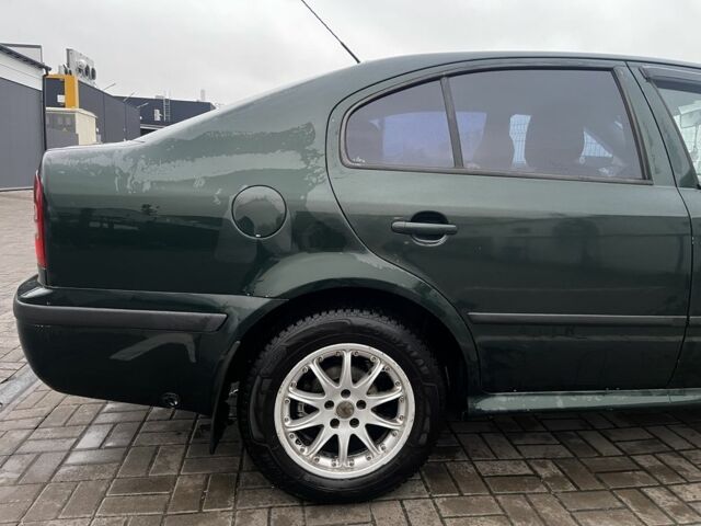 Зелений Шкода Октавія, об'ємом двигуна 2 л та пробігом 375 тис. км за 3187 $, фото 5 на Automoto.ua