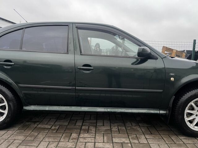 Зелений Шкода Октавія, об'ємом двигуна 2 л та пробігом 375 тис. км за 3187 $, фото 4 на Automoto.ua