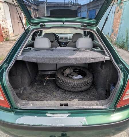 Шкода Октавия 2004 в Полтаве на Automoto.ua Зеленый Шкода Октавия, объемом двигателя 1.8 л и пробегом 397 тыс. км за 5200 $, фото 6 на Automoto.ua