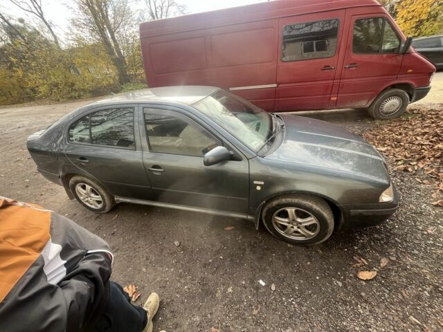 Зеленый Шкода Октавия, объемом двигателя 1.9 л и пробегом 320 тыс. км за 2300 $, фото 1 на Automoto.ua