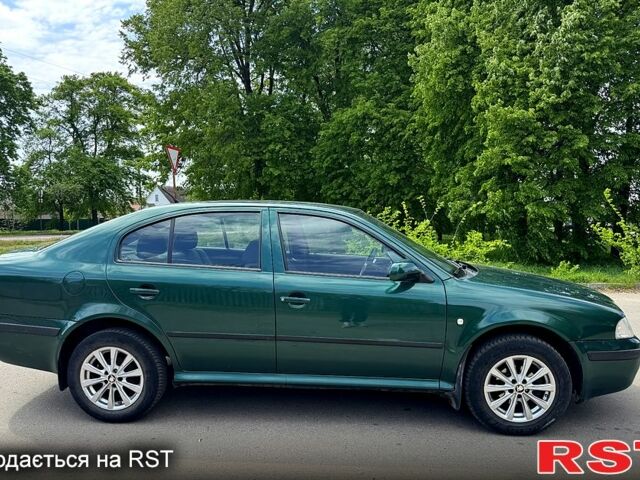 Зеленый Шкода Октавия, объемом двигателя 1.6 л и пробегом 217 тыс. км за 3950 $, фото 4 на Automoto.ua