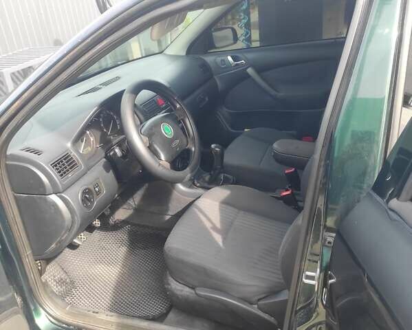 Зеленый Шкода Октавия, объемом двигателя 1.98 л и пробегом 268 тыс. км за 3500 $, фото 5 на Automoto.ua