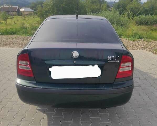 Зеленый Шкода Октавия, объемом двигателя 1.98 л и пробегом 268 тыс. км за 3500 $, фото 1 на Automoto.ua