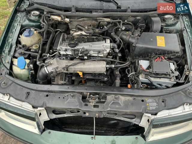 Зеленый Шкода Октавия, объемом двигателя 1.78 л и пробегом 330 тыс. км за 5300 $, фото 4 на Automoto.ua