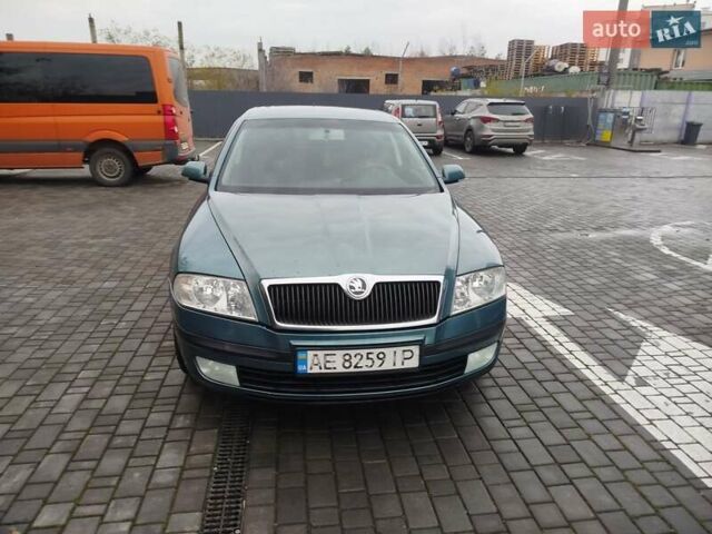 Зелений Шкода Октавія, об'ємом двигуна 1.6 л та пробігом 299 тис. км за 4500 $, фото 13 на Automoto.ua