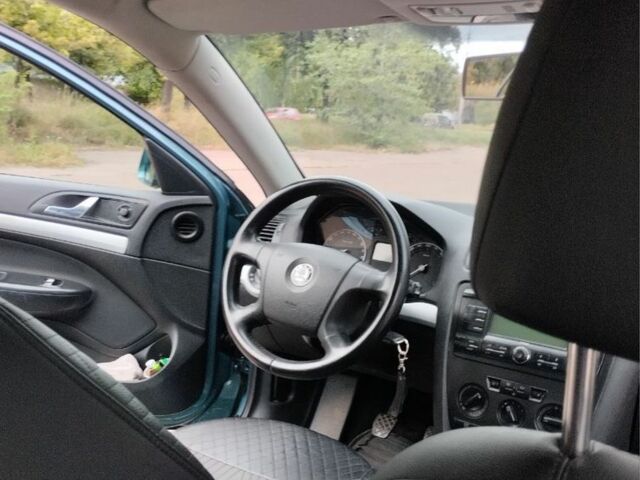 Шкода Октавія 2005 у Чернігові на Automoto.ua Зелений Шкода Октавія, об'ємом двигуна 1.6 л та пробігом 335 тис. км за 5700 $, фото 2 на Automoto.ua