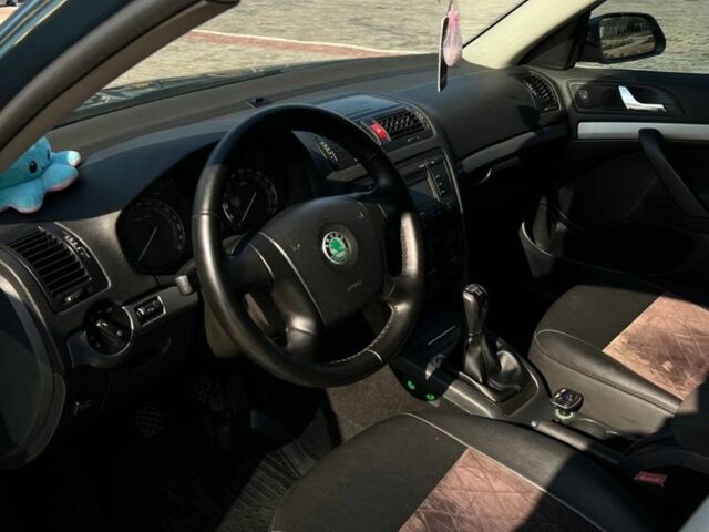 Шкода Октавия 2005 в Днепре (Днепропетровске) на Automoto.ua Зеленый Шкода Октавия, объемом двигателя 1.6 л и пробегом 264 тыс. км за 6400 $, фото 6 на Automoto.ua