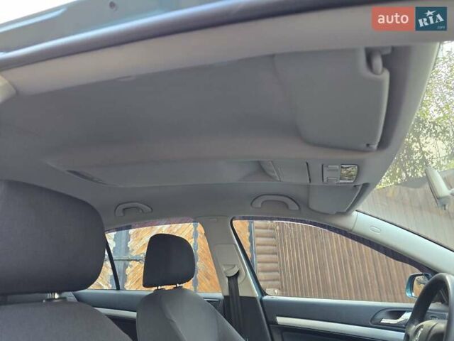 Зеленый Шкода Октавия, объемом двигателя 1.6 л и пробегом 275 тыс. км за 6000 $, фото 56 на Automoto.ua