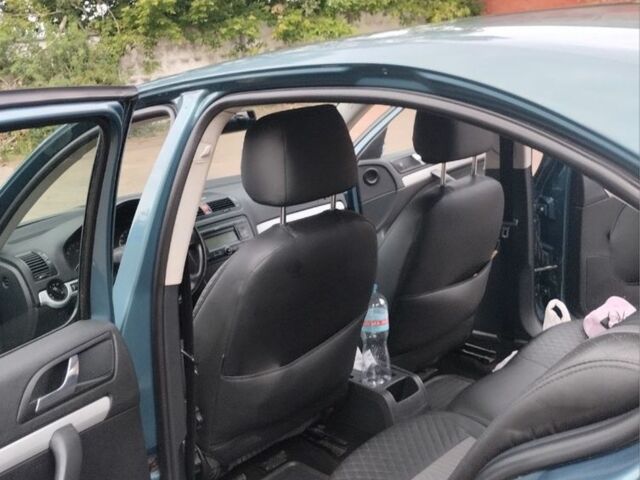 Шкода Октавія 2005 у Чернігові на Automoto.ua Зелений Шкода Октавія, об'ємом двигуна 1.6 л та пробігом 335 тис. км за 5700 $, фото 5 на Automoto.ua