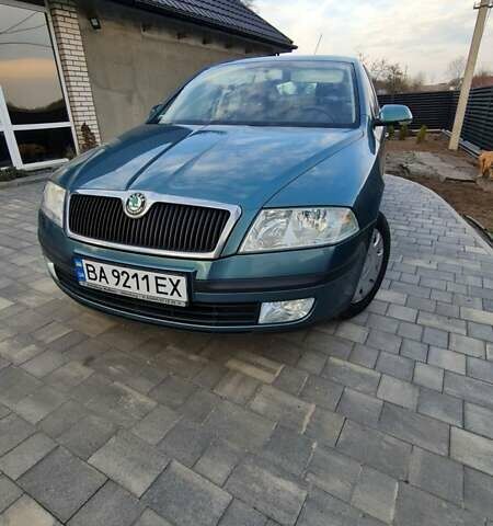 Зеленый Шкода Октавия, объемом двигателя 1.6 л и пробегом 173 тыс. км за 5300 $, фото 2 на Automoto.ua