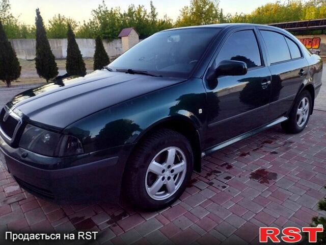 Зеленый Шкода Октавия, объемом двигателя 1.8 л и пробегом 240 тыс. км за 5500 $, фото 6 на Automoto.ua