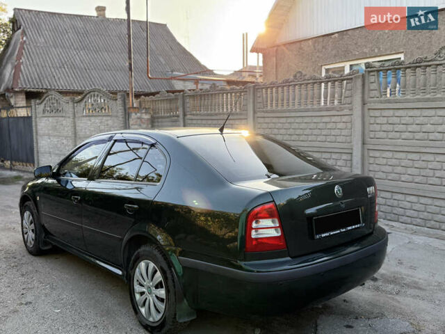 Зелений Шкода Октавія, об'ємом двигуна 1.6 л та пробігом 130 тис. км за 6100 $, фото 5 на Automoto.ua