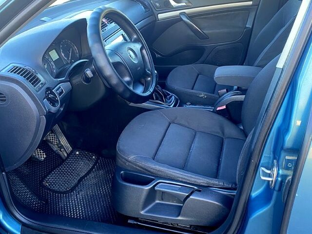Зелений Шкода Октавія, об'ємом двигуна 1.6 л та пробігом 251 тис. км за 5500 $, фото 7 на Automoto.ua