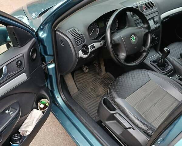 Зелений Шкода Октавія, об'ємом двигуна 1.6 л та пробігом 335 тис. км за 5850 $, фото 5 на Automoto.ua