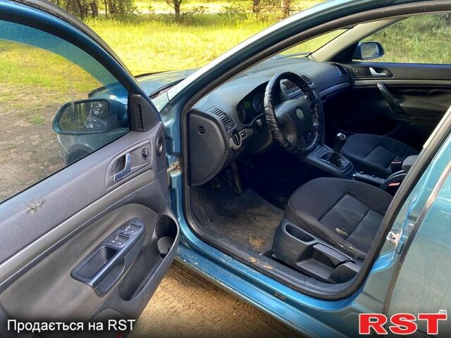 Зеленый Шкода Октавия, объемом двигателя 1.6 л и пробегом 245 тыс. км за 4950 $, фото 2 на Automoto.ua