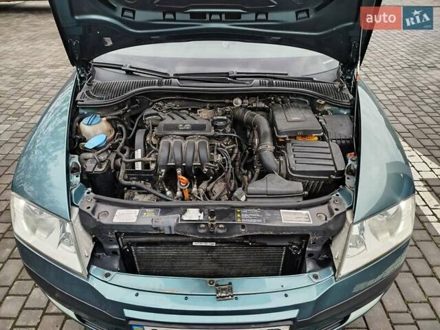 Зелений Шкода Октавія, об'ємом двигуна 1.6 л та пробігом 299 тис. км за 4500 $, фото 7 на Automoto.ua