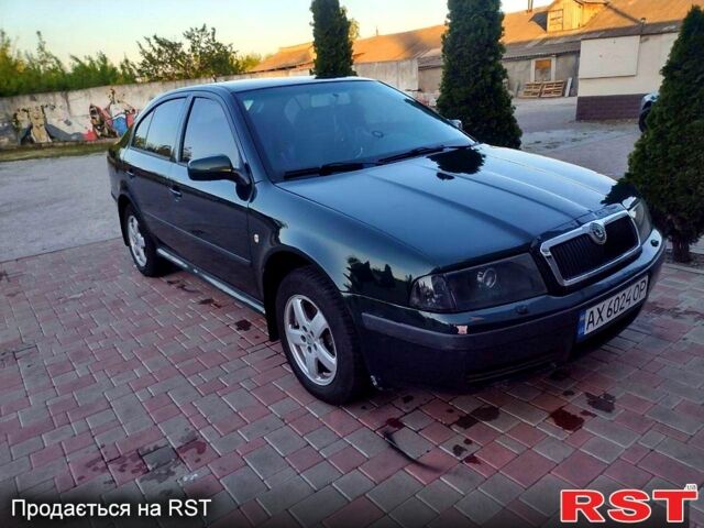 Зеленый Шкода Октавия, объемом двигателя 1.8 л и пробегом 240 тыс. км за 5500 $, фото 1 на Automoto.ua