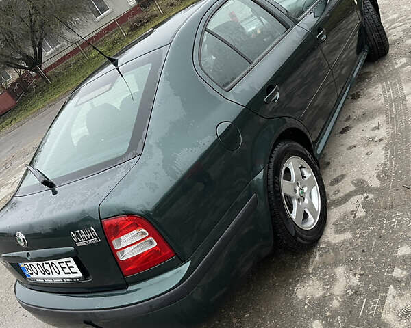 Зеленый Шкода Октавия, объемом двигателя 1.6 л и пробегом 162 тыс. км за 4500 $, фото 13 на Automoto.ua