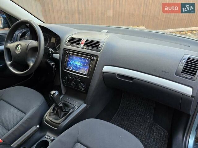 Зеленый Шкода Октавия, объемом двигателя 1.6 л и пробегом 275 тыс. км за 6000 $, фото 55 на Automoto.ua