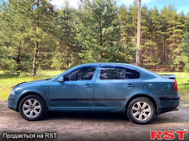 Зеленый Шкода Октавия, объемом двигателя 1.6 л и пробегом 245 тыс. км за 4950 $, фото 3 на Automoto.ua