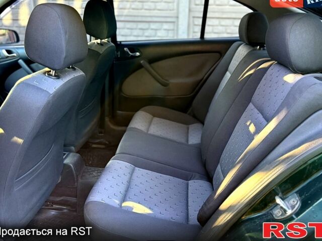 Зеленый Шкода Октавия, объемом двигателя 1.6 л и пробегом 135 тыс. км за 6100 $, фото 4 на Automoto.ua