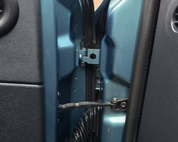 Зеленый Шкода Октавия, объемом двигателя 1.6 л и пробегом 275 тыс. км за 6000 $, фото 93 на Automoto.ua