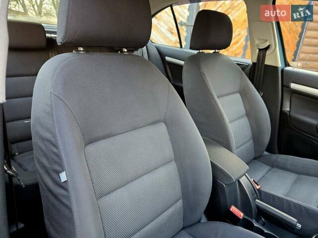 Зеленый Шкода Октавия, объемом двигателя 1.6 л и пробегом 275 тыс. км за 6000 $, фото 60 на Automoto.ua